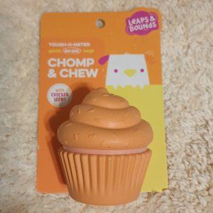 NWT ~ Leaps & Bounds Chicken Scented Rubber Cupcake Dog Toy ~ 2.5" (L) X 3" (H)